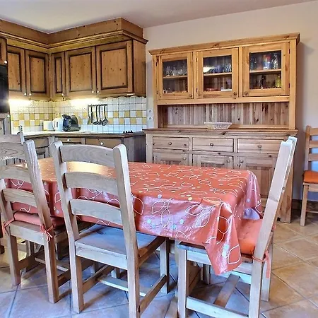 Lucada Apartment *